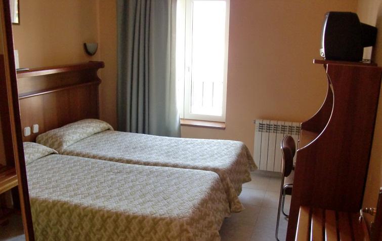 Hotel Narcea Valles  Szoba fotó